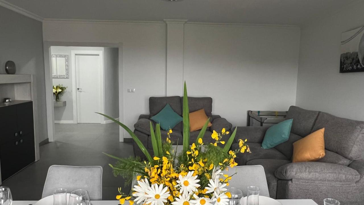 Apartamentos Maria De Lucia-Piso 2º Arou المظهر الخارجي الصورة