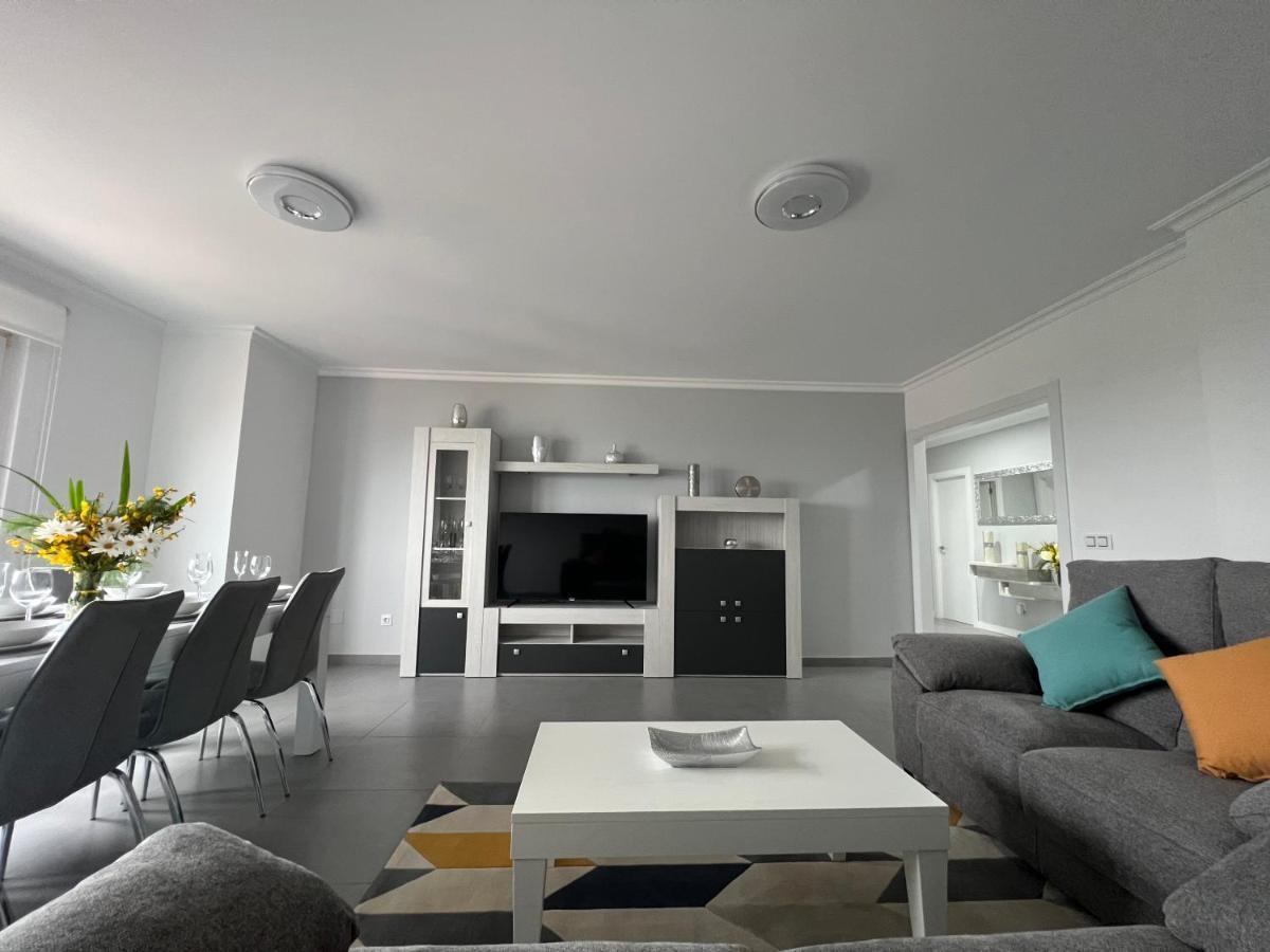 Apartamentos Maria De Lucia-Piso 2º Arou المظهر الخارجي الصورة