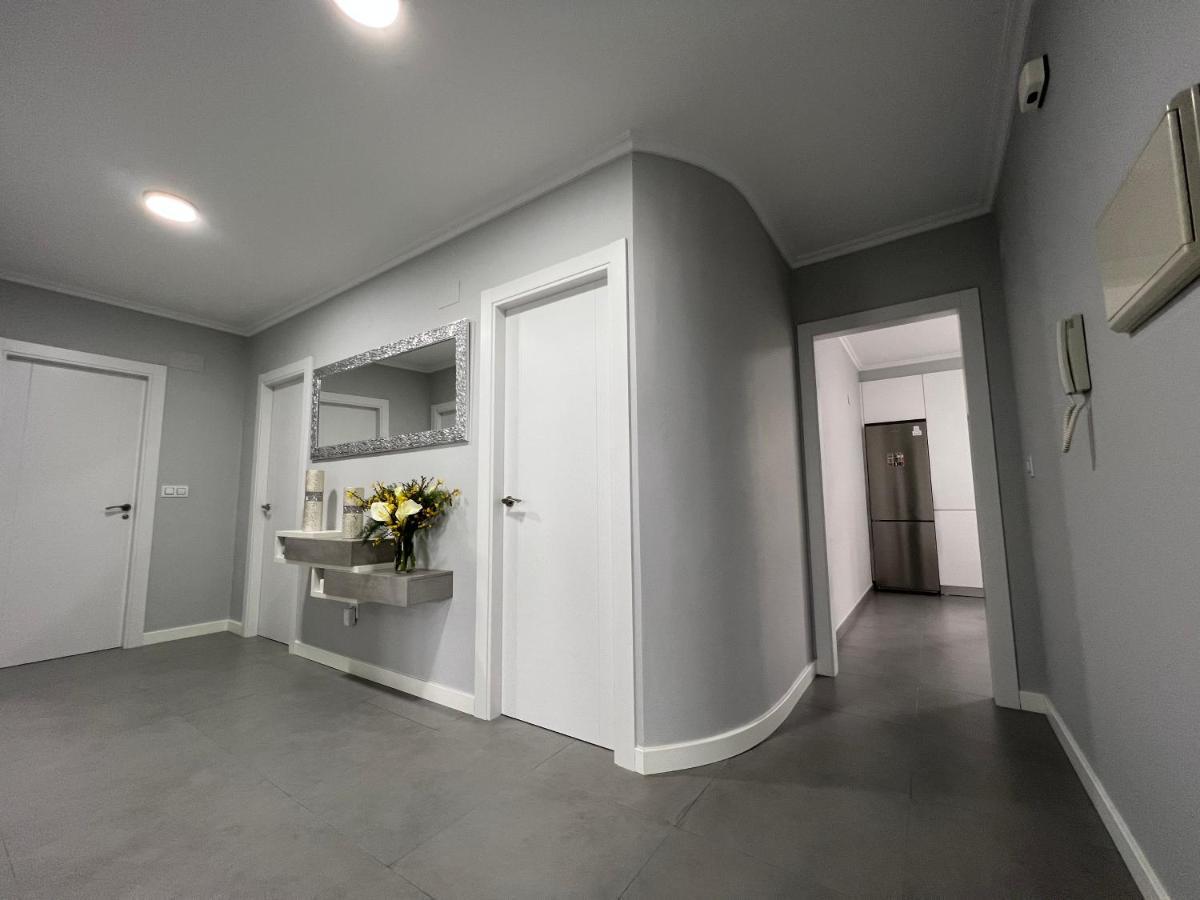 Apartamentos Maria De Lucia-Piso 2º Arou المظهر الخارجي الصورة
