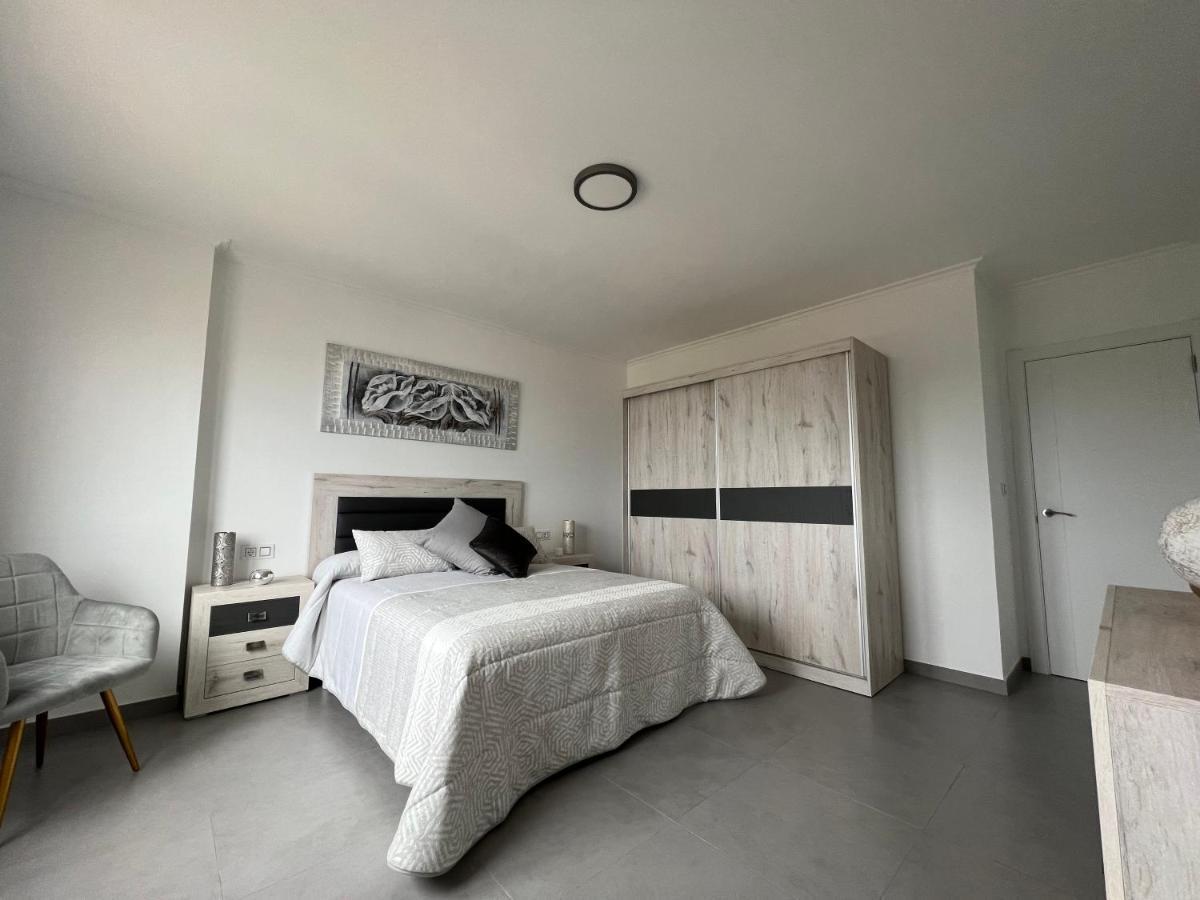 Apartamentos Maria De Lucia-Piso 2º Arou المظهر الخارجي الصورة