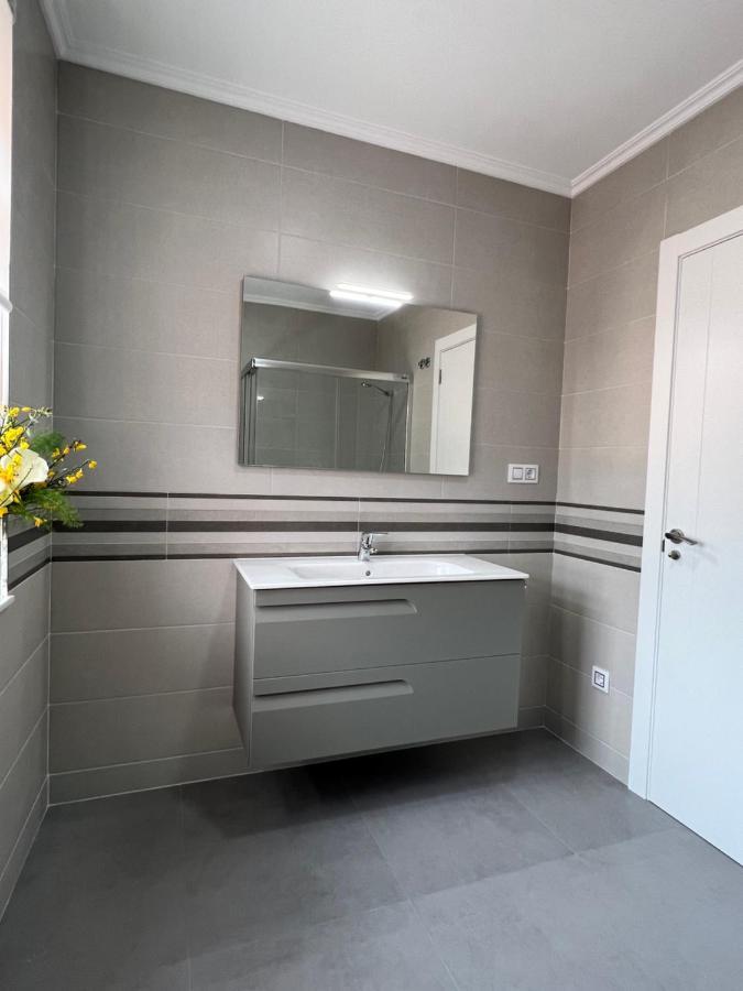 Apartamentos Maria De Lucia-Piso 2º Arou المظهر الخارجي الصورة