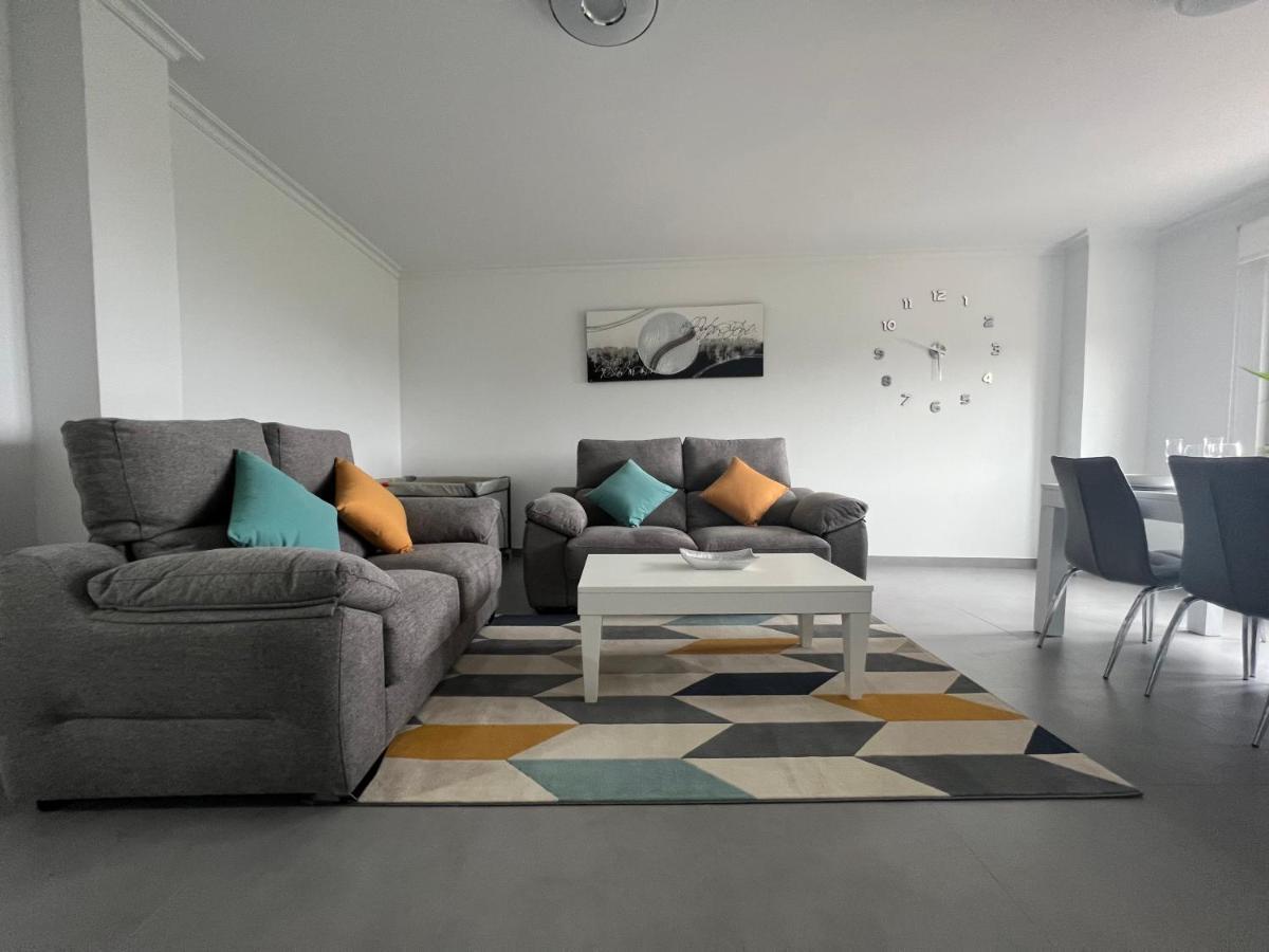 Apartamentos Maria De Lucia-Piso 2º Arou المظهر الخارجي الصورة