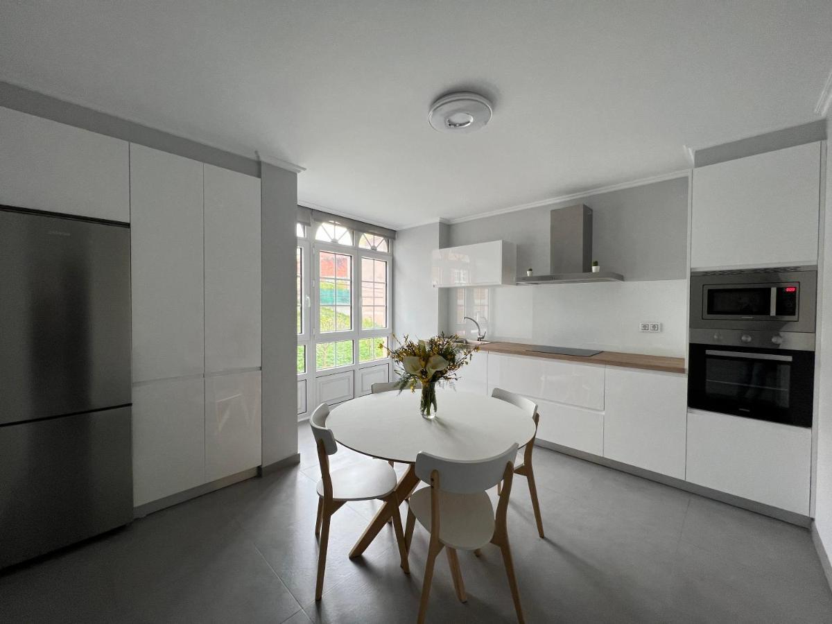 Apartamentos Maria De Lucia-Piso 2º Arou المظهر الخارجي الصورة
